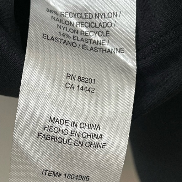 Mondetta Performance Black Top Base Layer for cold weather - Picture 6 of 7